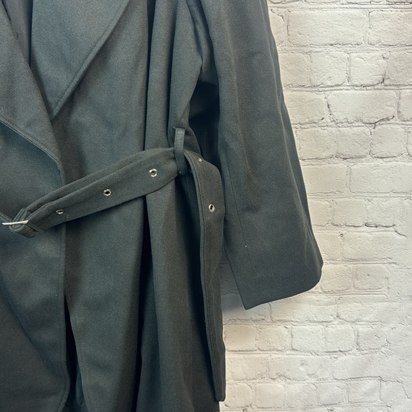 BloomChic Black Lapel Collar Belted Open Front Pocket Coat Plus Size 3X - Picture 4 of 6